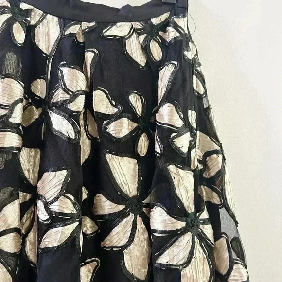 Anthropologie Eva Franco Floral Applique Maxi Skirt Black and gold - Picture 3 of 5